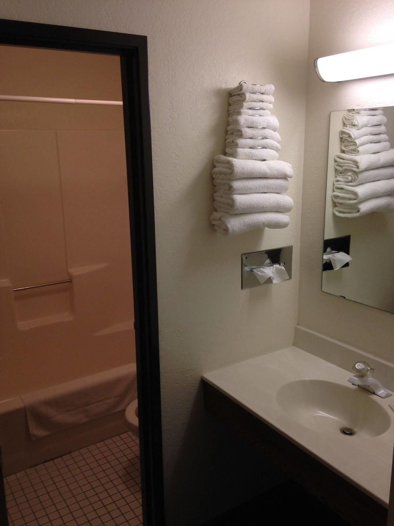 River Bend'S Walleye Inn Baudette 外观 照片